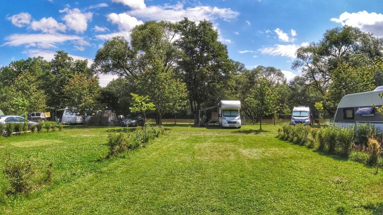 Týn nad Vltavou Camping Prima מראה חיצוני תמונה